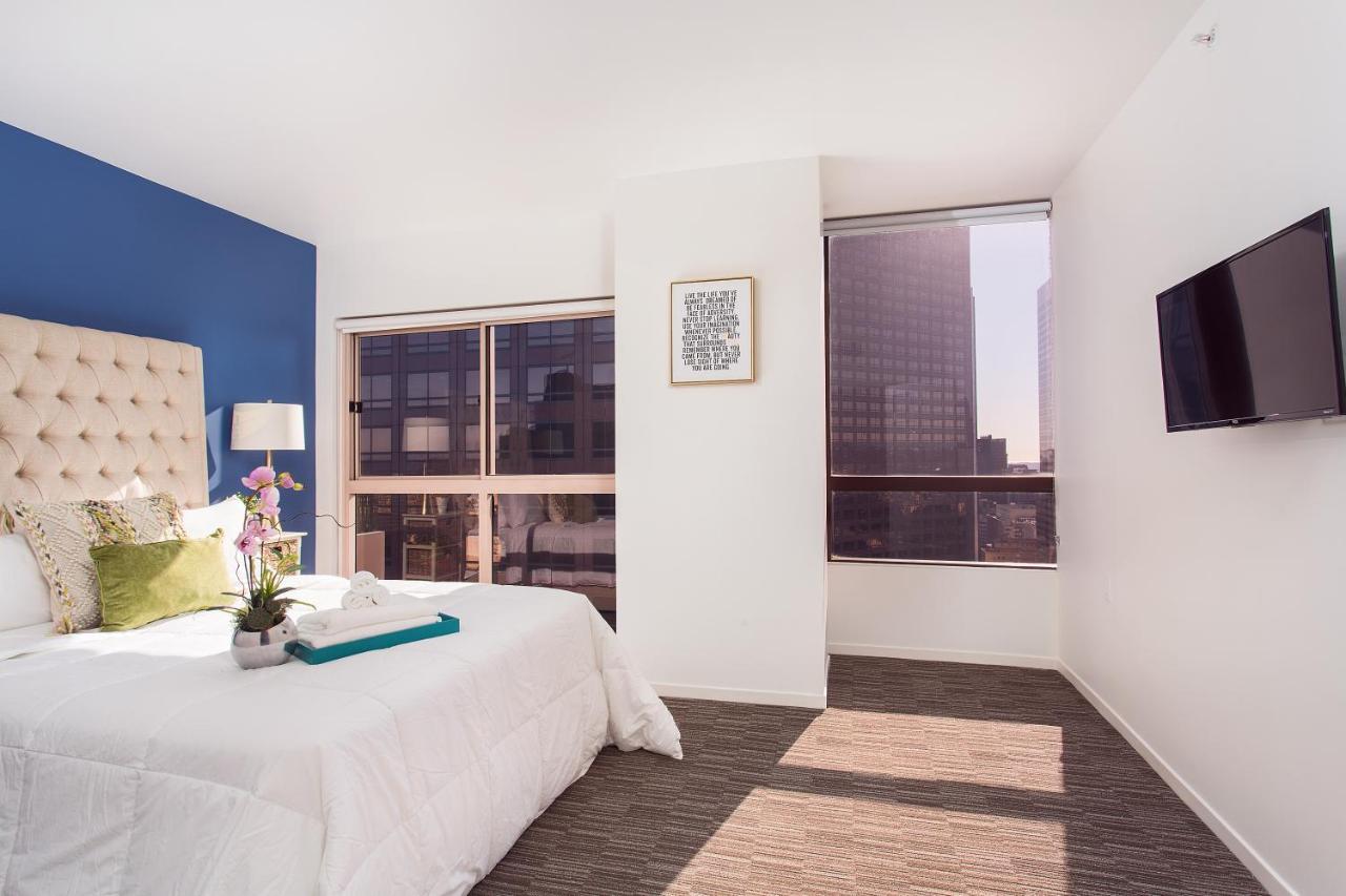 LUXURIOUS DOWNTOWN LA PENTHOUSE APARTHOTEL LOS ANGELES, CA COMPARE HOTEL RATES